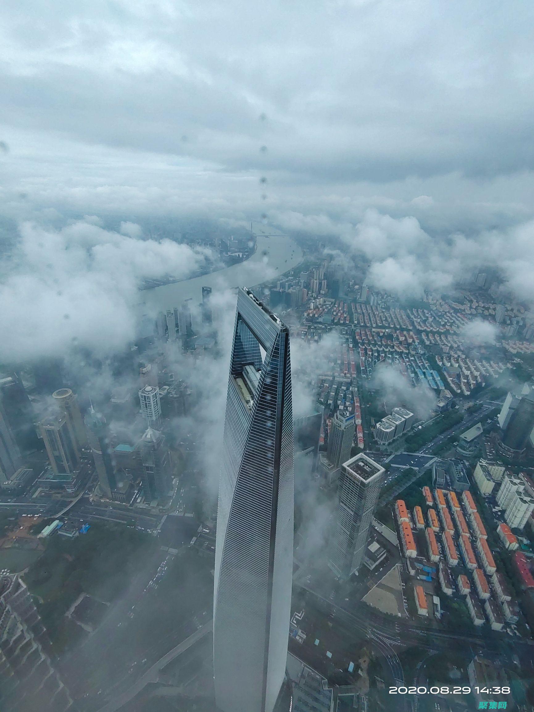 大廈中的幽魂：深圳中銀大廈靈異事件的詳盡分析 (大廈中的幽魂圖片)