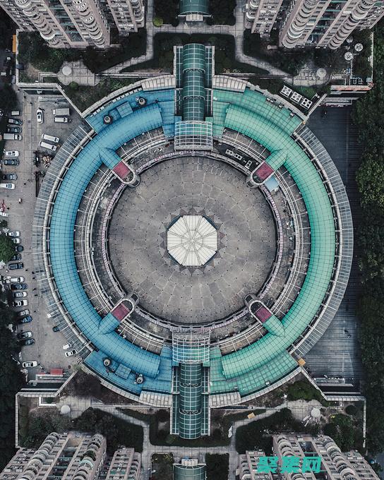 廣州荔灣廣場靈異大揭秘：親歷者的驚魂故事 (廣州荔灣廣場靈異事件)