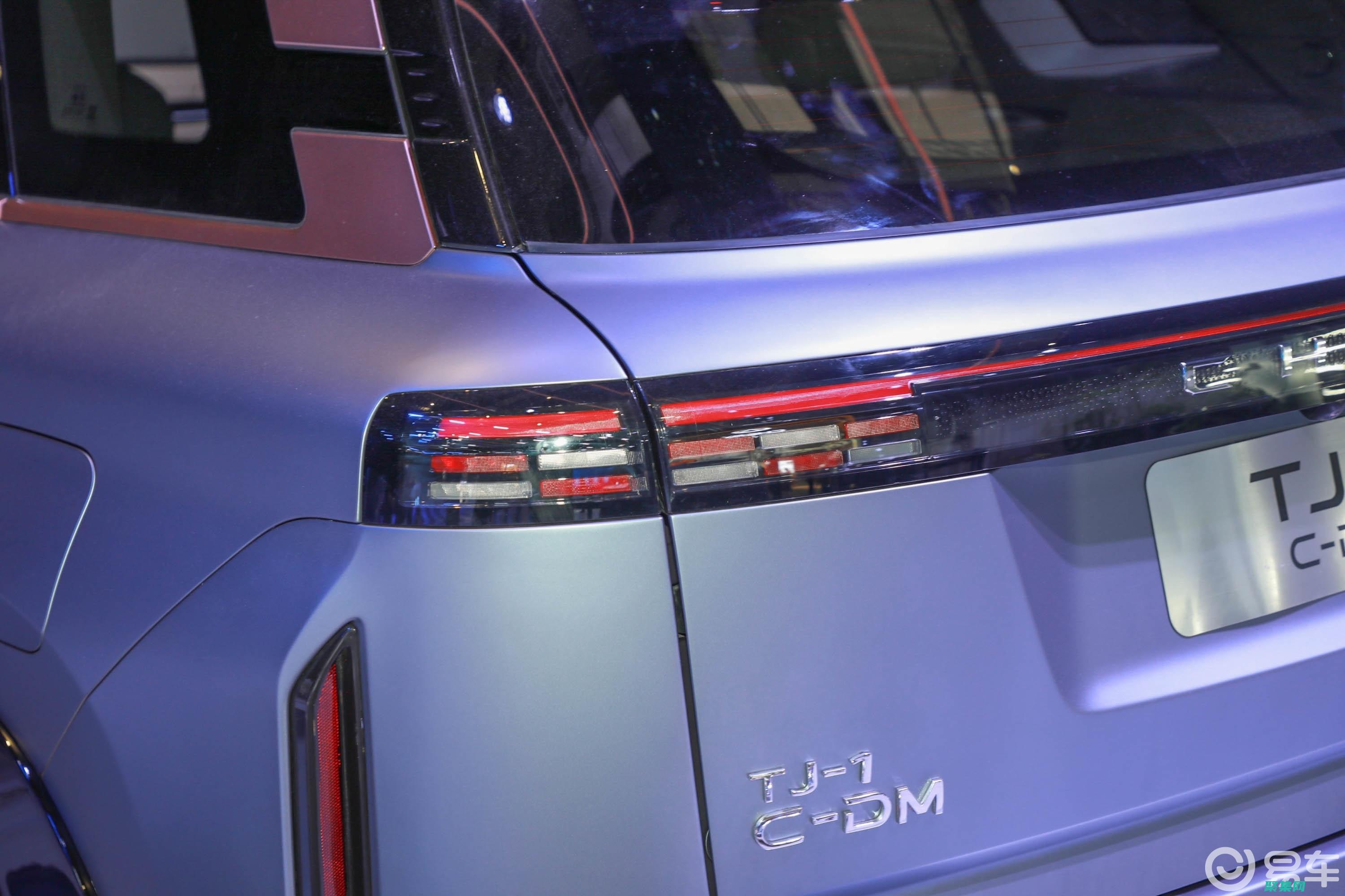 探索 Java 計算器的內部機制，包括錯誤處理和用戶交互 (探索Java的無限魅力)